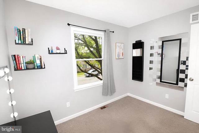505 SAINT CHARLES ST, Elkton, MD 21921