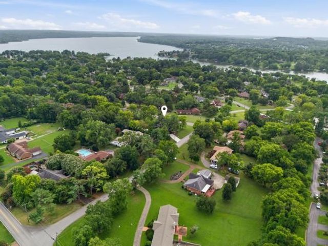 207 Bluegrass Dr, Hendersonville, TN 37075