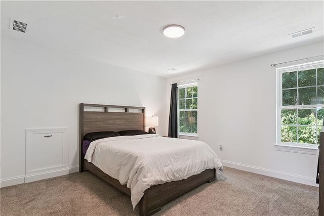 9 Puskar Ln, Canonsburg, PA 15317