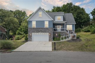 9 Puskar Ln, Canonsburg, PA 15317