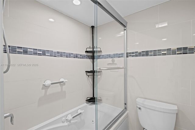 3675 N Country Club Drive 1907, Aventura, FL 33180