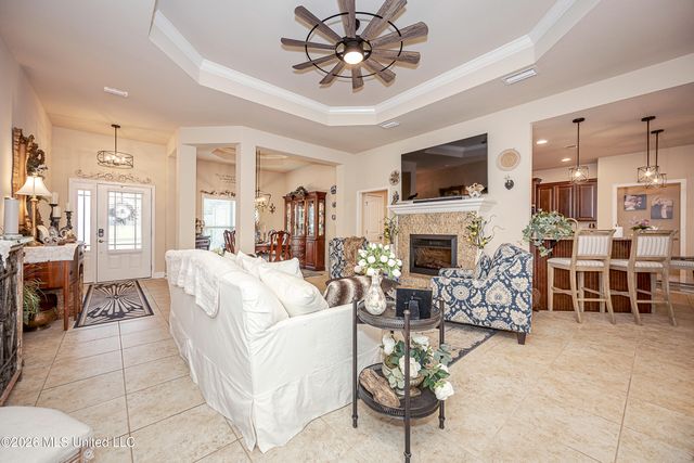 1004 Cardinal Cove, Ocean Springs, MS 39564