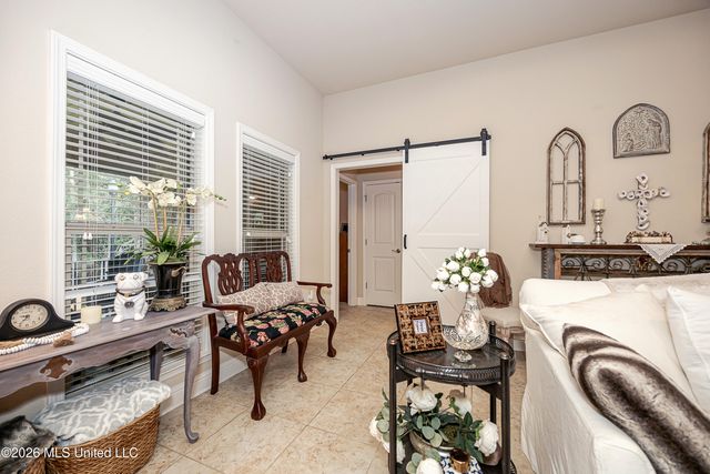 1004 Cardinal Cove, Ocean Springs, MS 39564