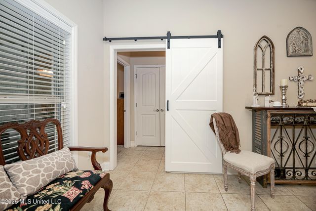 1004 Cardinal Cove, Ocean Springs, MS 39564