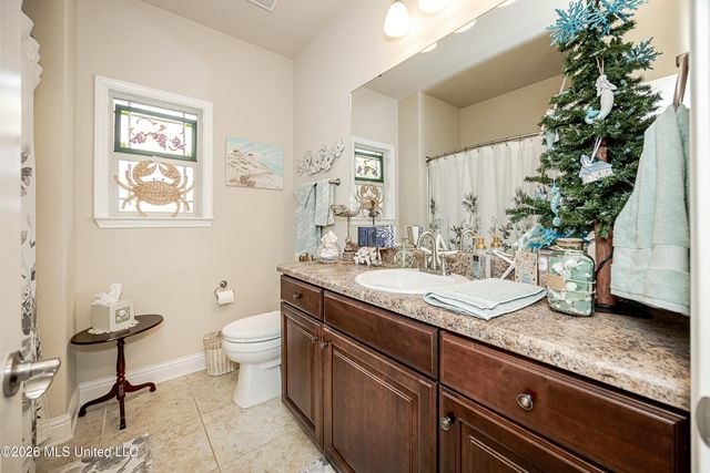 1004 Cardinal Cove, Ocean Springs, MS 39564