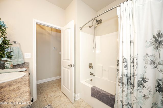 1004 Cardinal Cove, Ocean Springs, MS 39564