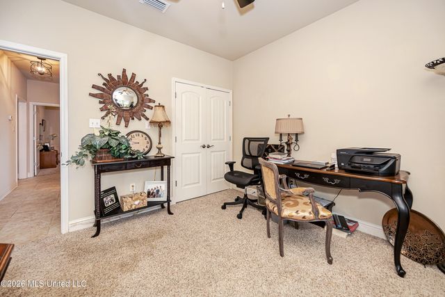 1004 Cardinal Cove, Ocean Springs, MS 39564