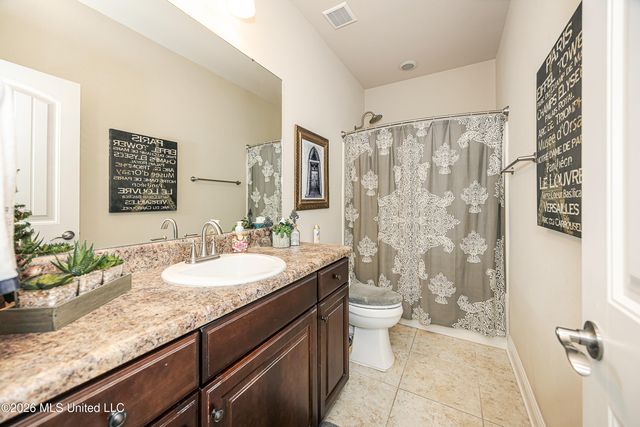 1004 Cardinal Cove, Ocean Springs, MS 39564