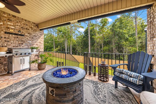 1004 Cardinal Cove, Ocean Springs, MS 39564