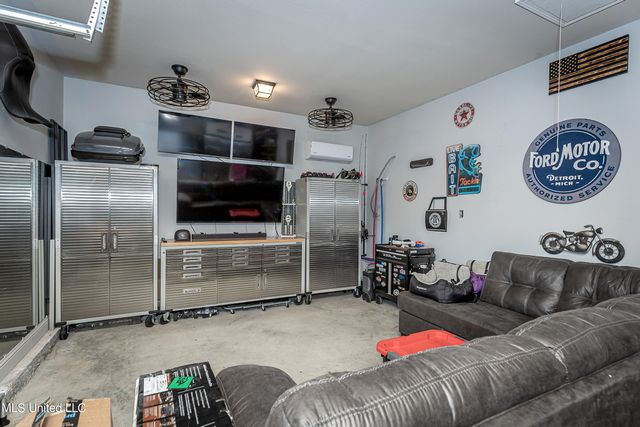 1004 Cardinal Cove, Ocean Springs, MS 39564