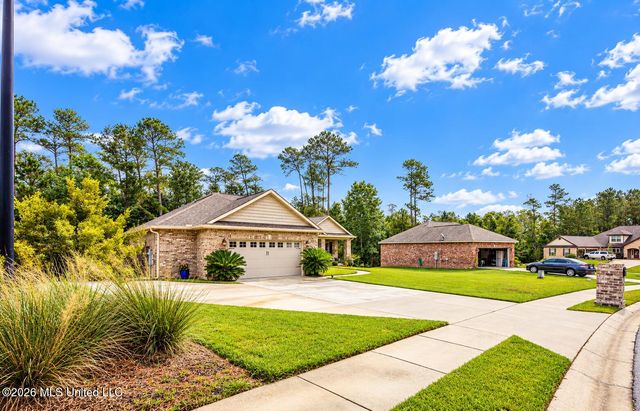 1004 Cardinal Cove, Ocean Springs, MS 39564