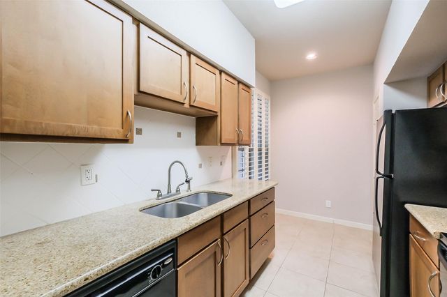 2700 Revere Street 106, Houston, TX 77098