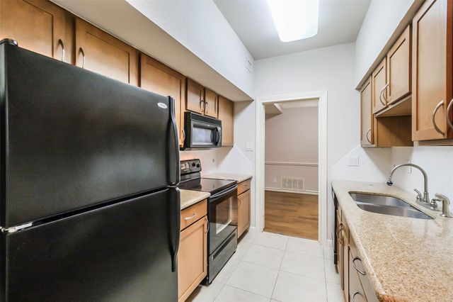 2700 Revere Street 106, Houston, TX 77098