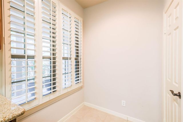 2700 Revere Street 106, Houston, TX 77098