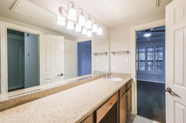 2700 Revere Street 106, Houston, TX 77098