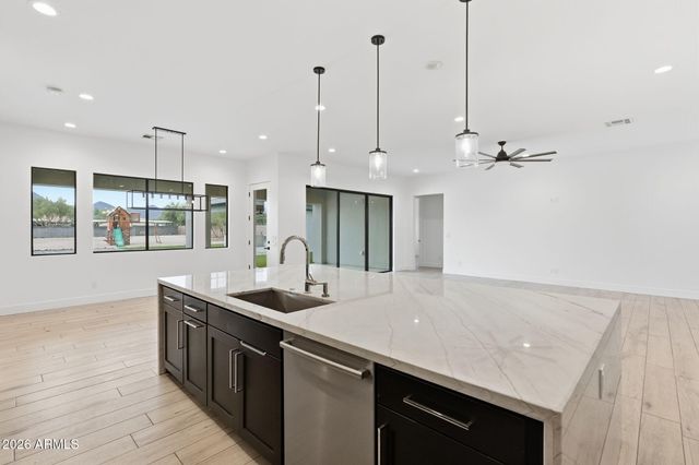 37643 N 22nd Street, Phoenix, AZ 85086