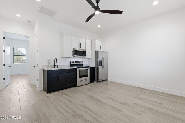 37643 N 22nd Street, Phoenix, AZ 85086