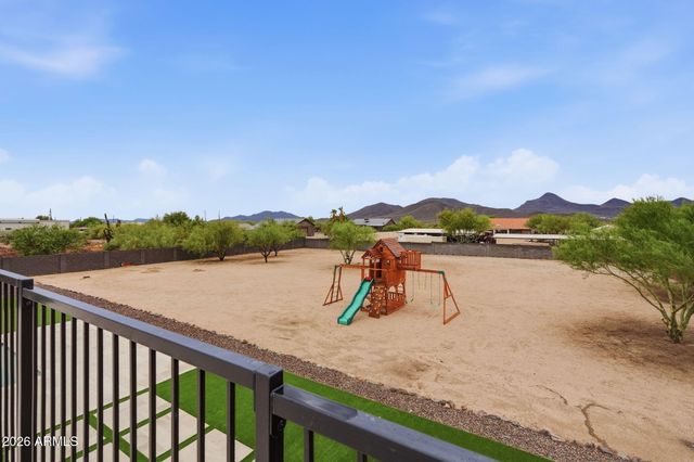 37643 N 22nd Street, Phoenix, AZ 85086