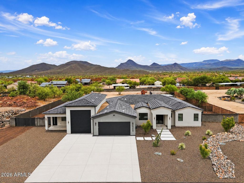37643 N 22nd Street, Phoenix, AZ 85086 — exterior