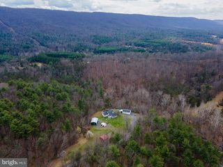 1605 PADDYS RUN RD, Star Tannery, VA 22654