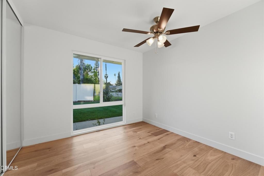Image 27 of property listing at 22718 Cantlay Street, Los Angeles, CA 91307