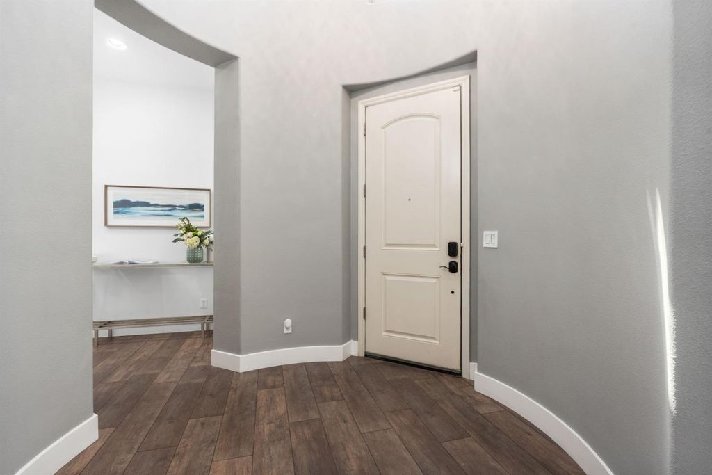 Image 33 of property listing at 4133 N Morro Bay, Clovis, CA 93619