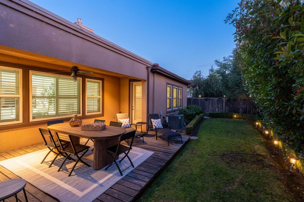 Image 38 of property listing at 4133 N Morro Bay, Clovis, CA 93619