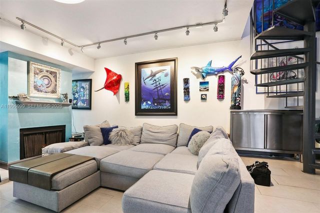 2593 Trapp Ave 3, Miami, FL 33133