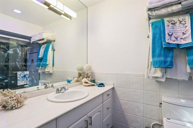 2593 Trapp Ave 3, Miami, FL 33133