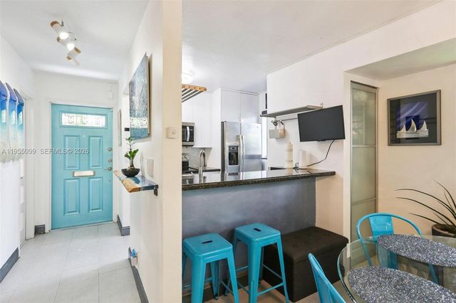 2593 Trapp Ave 3, Miami, FL 33133