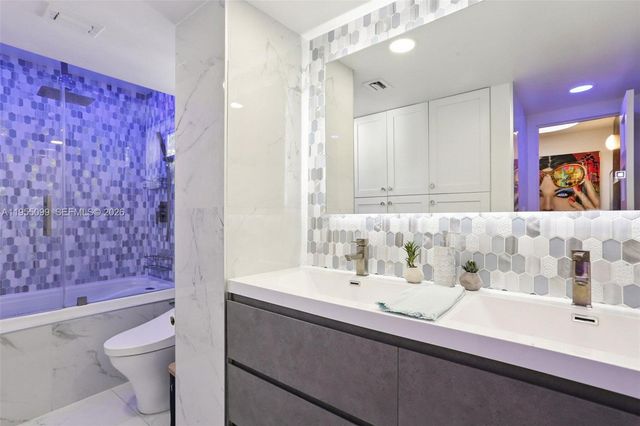 2593 Trapp Ave 3, Miami, FL 33133