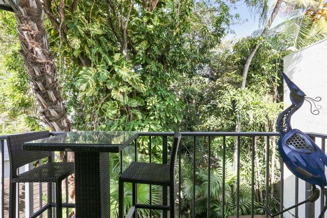 2593 Trapp Ave 3, Miami, FL 33133