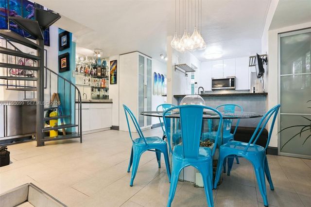 2593 Trapp Ave 3, Miami, FL 33133