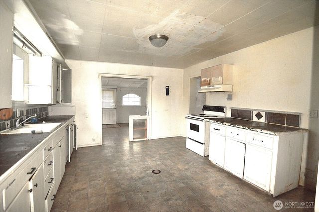 317 W King Street, Aberdeen, WA 98520