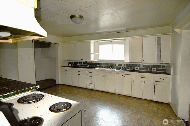 317 W King Street, Aberdeen, WA 98520