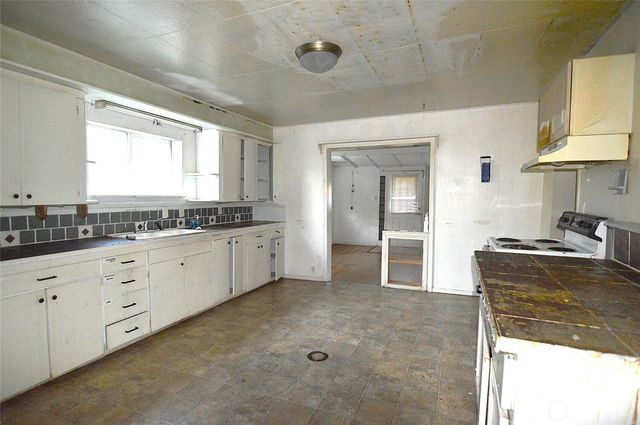 317 W King Street, Aberdeen, WA 98520