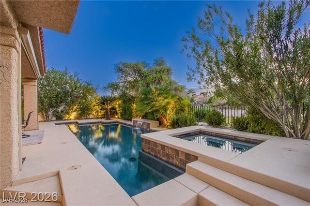 8149 Pinnacle Peak Ave Avenue, Las Vegas, NV 89113