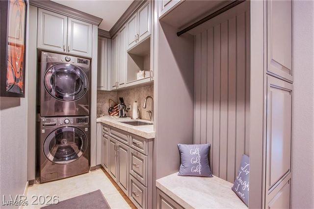 8149 Pinnacle Peak Ave Avenue, Las Vegas, NV 89113