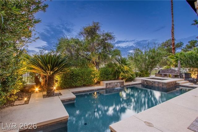 8149 Pinnacle Peak Ave Avenue, Las Vegas, NV 89113