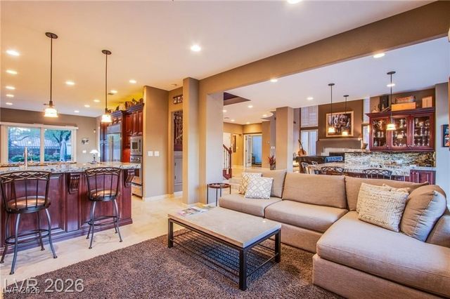 8149 Pinnacle Peak Ave Avenue, Las Vegas, NV 89113