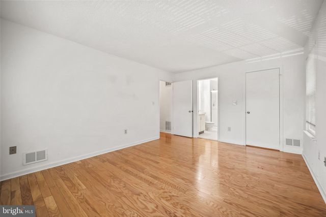 27 JUNIPER WAY, Hamilton, NJ 08619