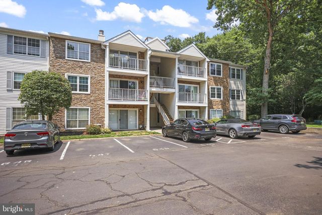 27 JUNIPER WAY, Hamilton, NJ 08619