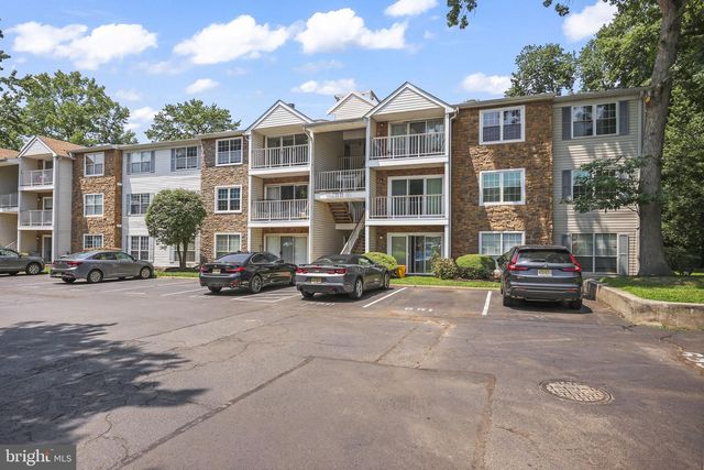 27 JUNIPER WAY, Hamilton, NJ 08619