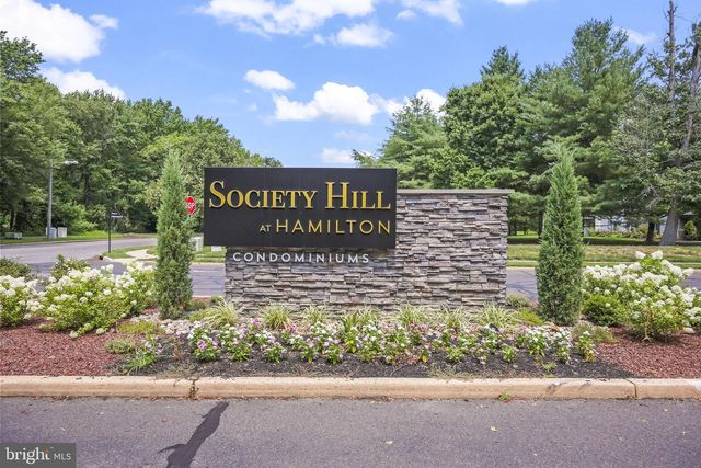 27 JUNIPER WAY, Hamilton, NJ 08619