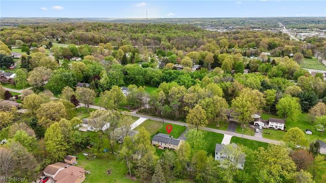 6987 White Oak Drive, Hubbard, OH 44425