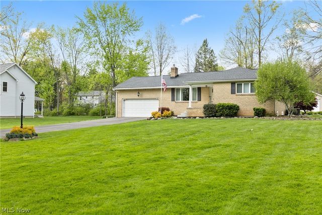 6987 White Oak Drive, Hubbard, OH 44425