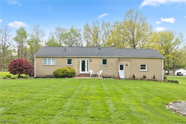 6987 White Oak Drive, Hubbard, OH 44425