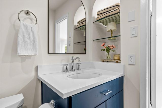 1304 Mariposa DR 132, Austin, TX 78704
