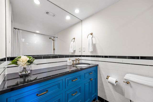 1304 Mariposa DR 132, Austin, TX 78704