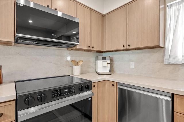 1304 Mariposa DR 132, Austin, TX 78704